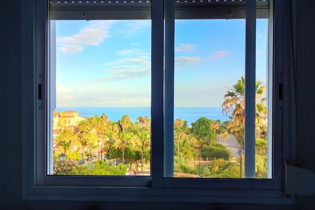 Urb Costamar. 2 Min To Beach Alcaidesa Spain