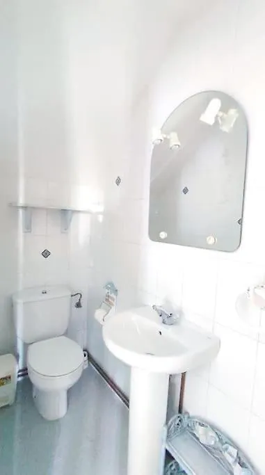 Urb Costamar. 2 Min To Beach Alcaidesa Apartment